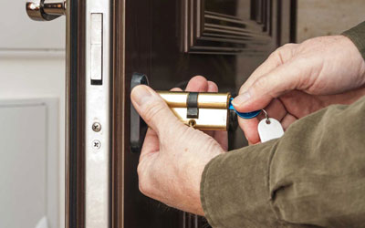 How To Choose The Right Locksmith?